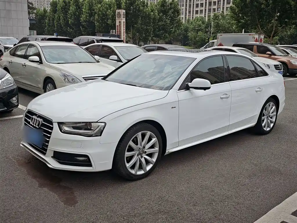 Audi A4L 2016 — фото 1