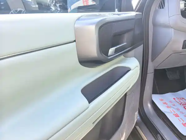 BAIC BJ40 2025