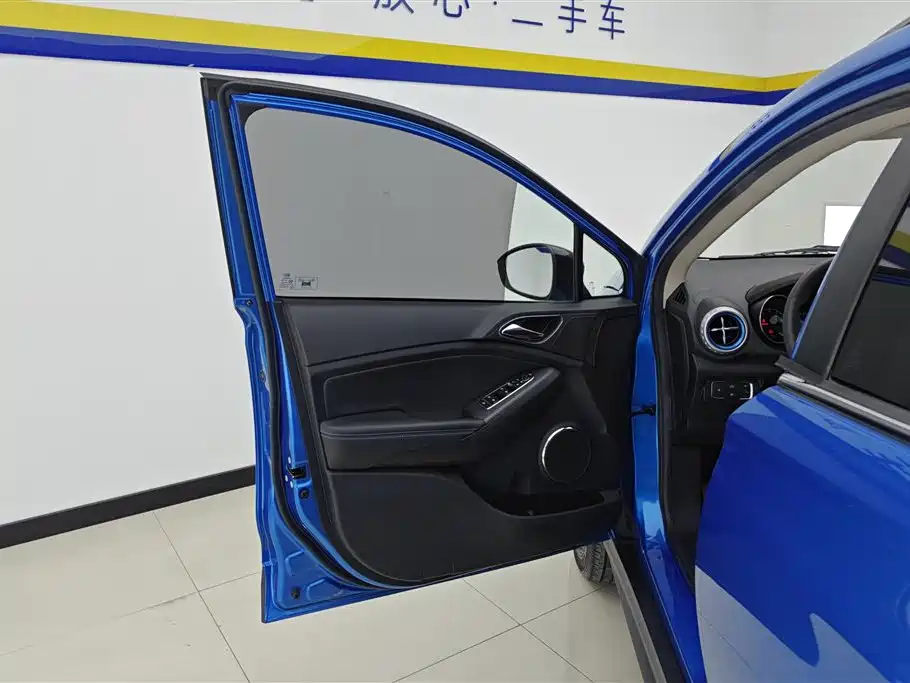 BYD Yuan EV 2019