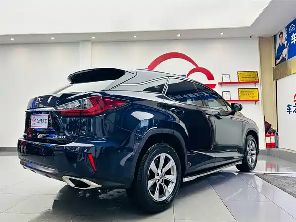 Lexus RX 2019