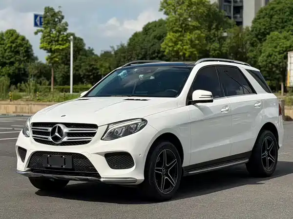 Mercedes-Benz GLE 2016