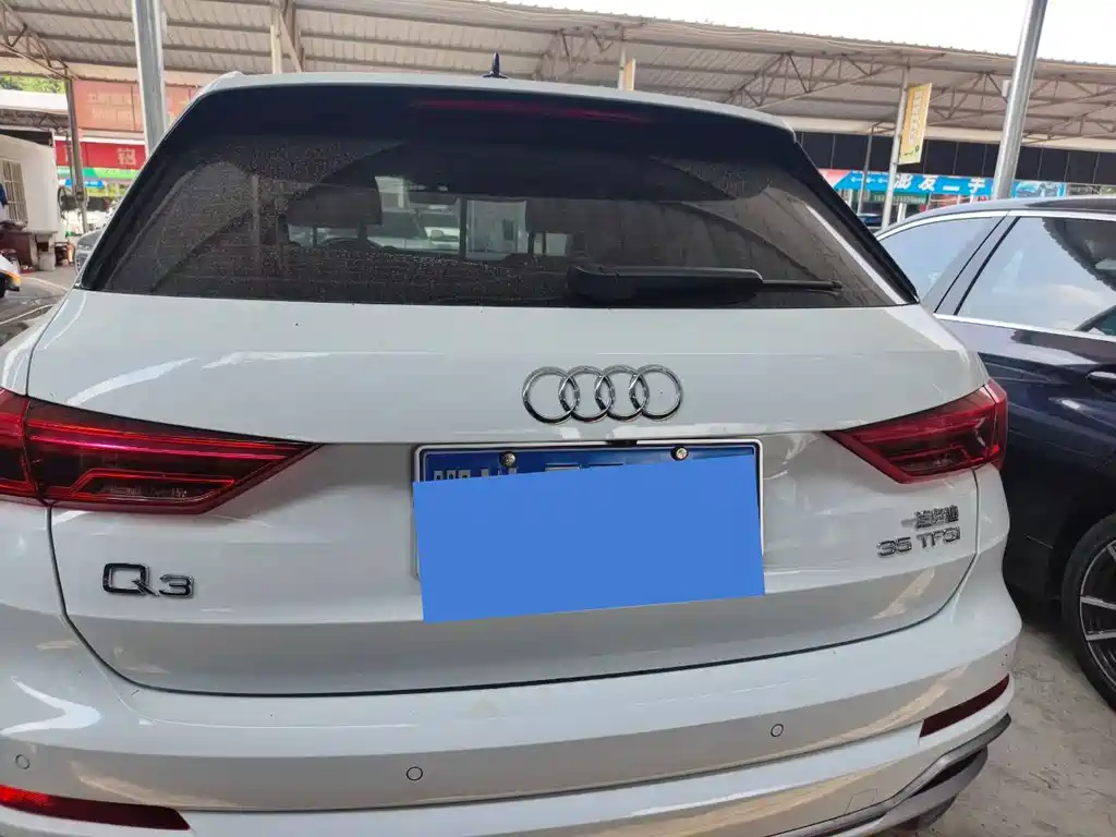 Audi Q3 2023 — фото 17
