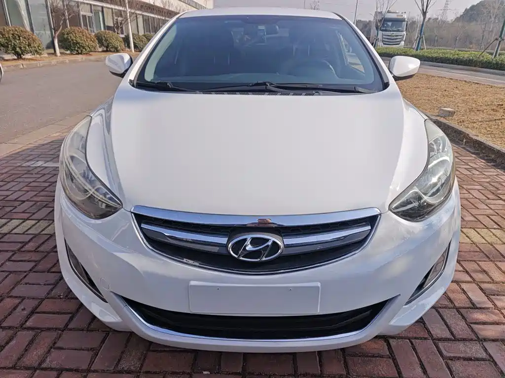 Hyundai Elantra Langdong 2015