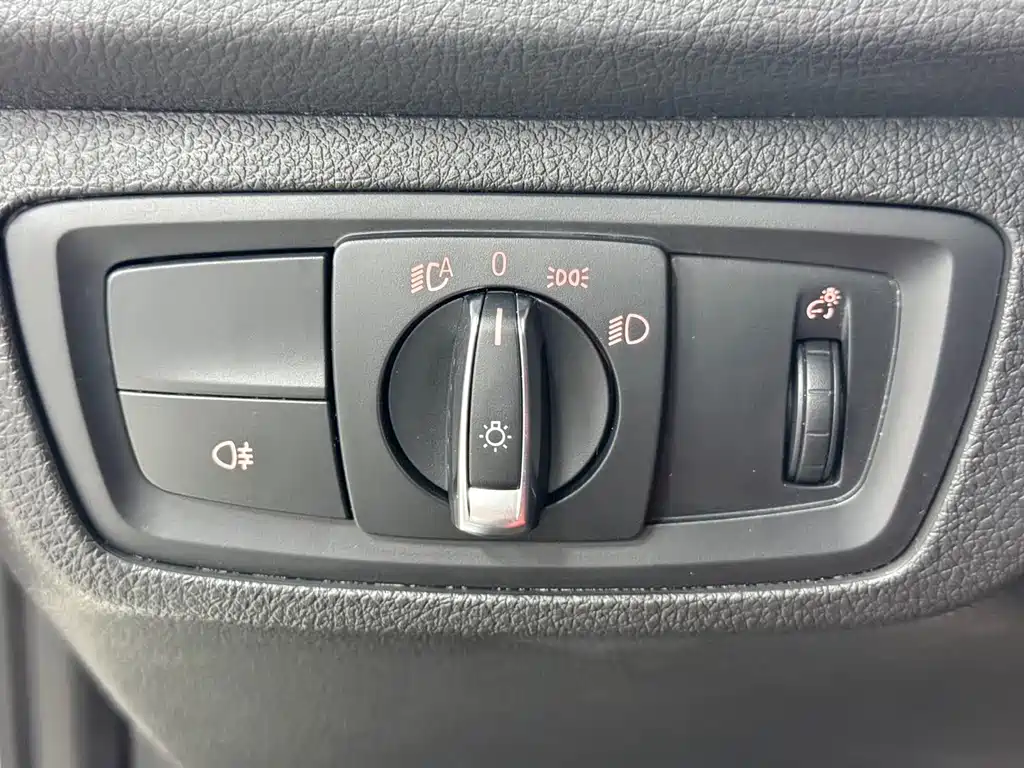 BMW 1 Series 2022 — фото 14