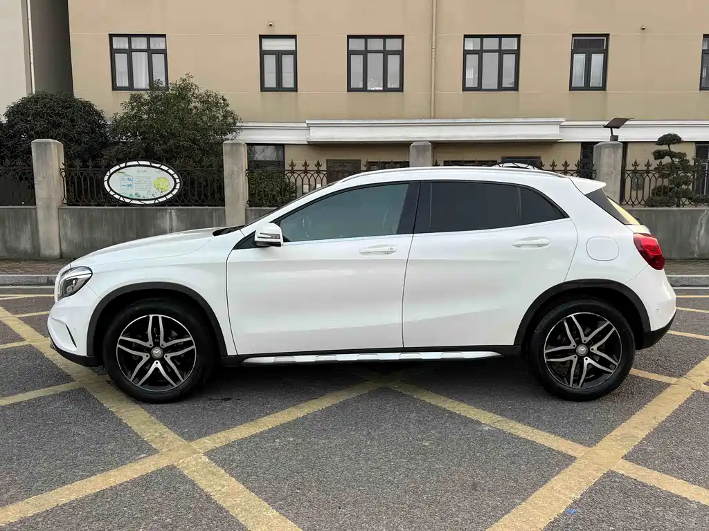 Mercedes-Benz GLA 2016 — фото 7
