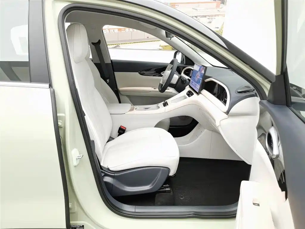 Geely Galaxy Starwish 2025 — фото 23