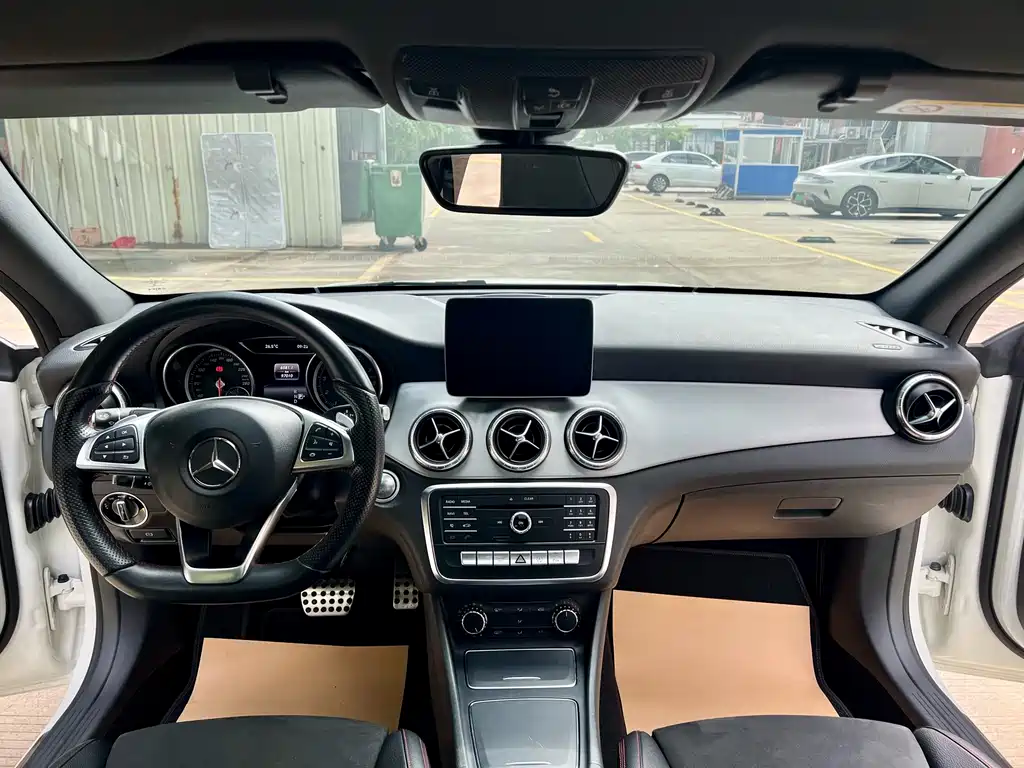Mercedes-Benz CLA 2018