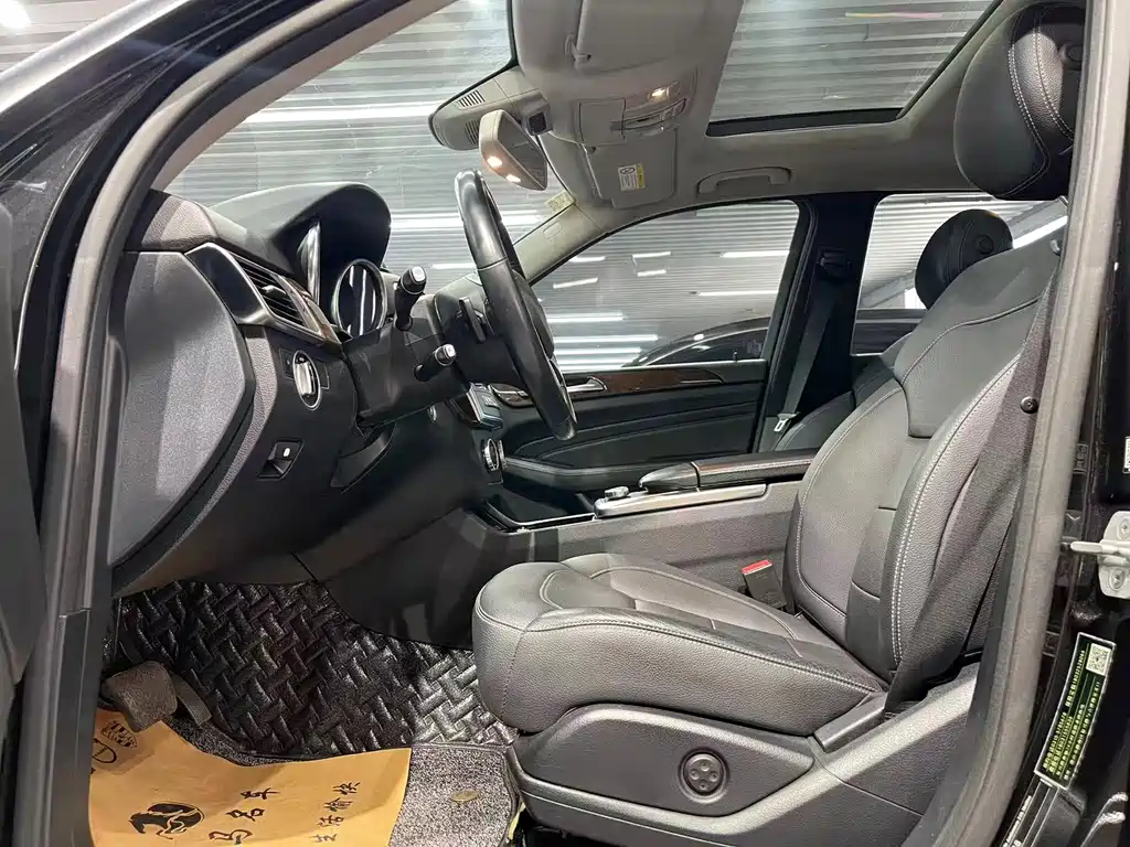 Mercedes-Benz M-Class 2015 — фото 10