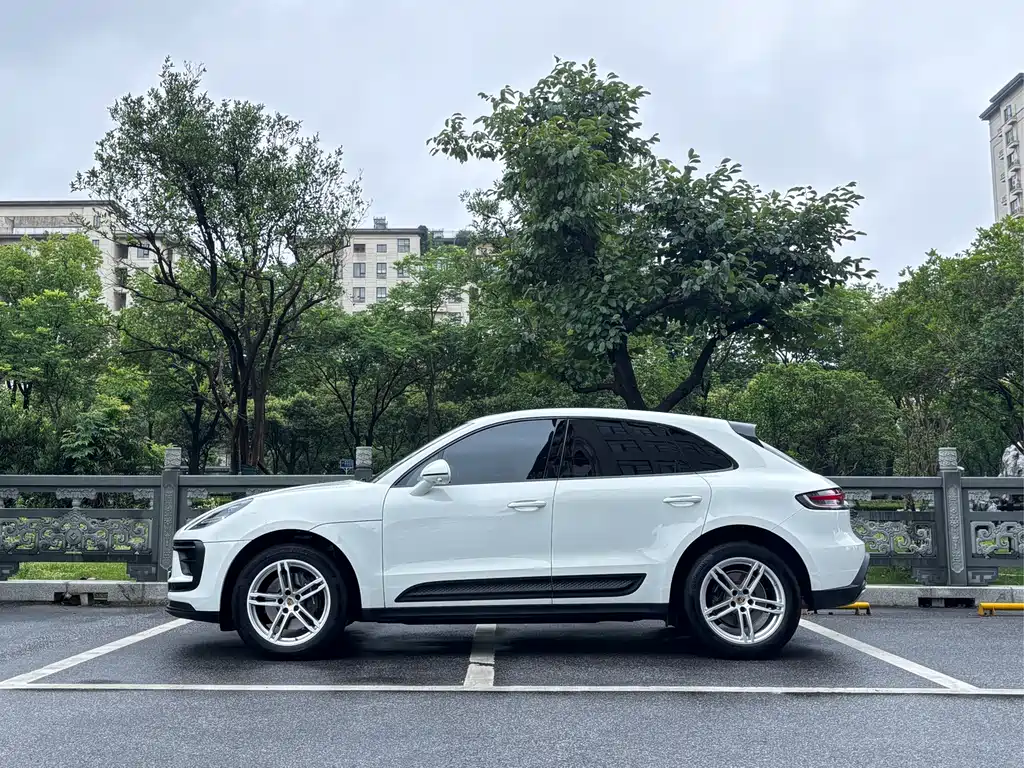 Porsche Macan 2023
