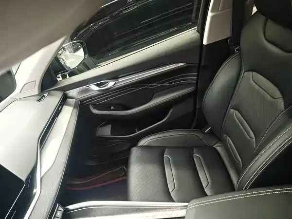 Geely Xingrui 2023