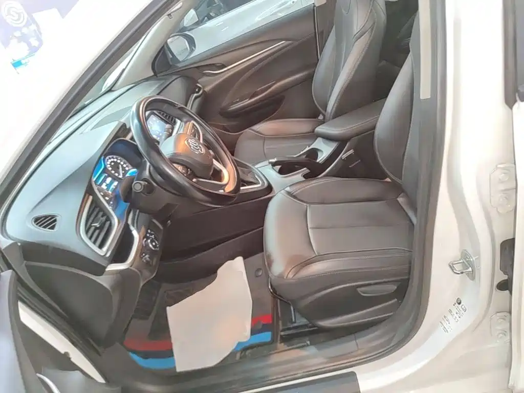Buick Excelle 2023 — фото 15