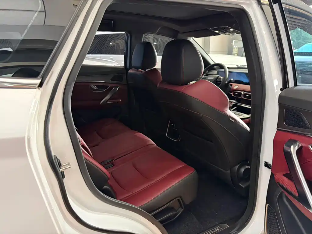 Jetour X70 PLUS 2023 — фото 10