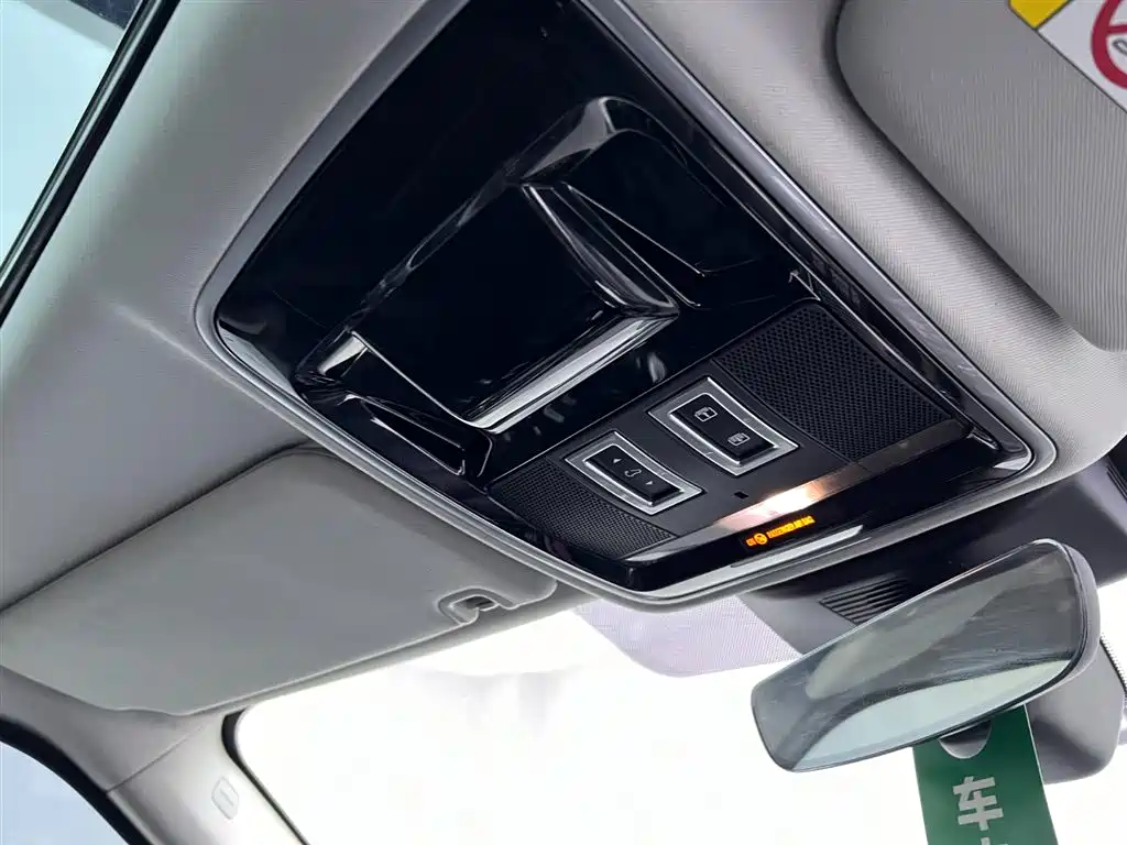 Land Rover Range Rover 2018 — фото 20