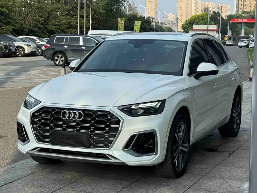 Audi Q5L 2022