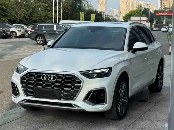 Audi Q5L 2022