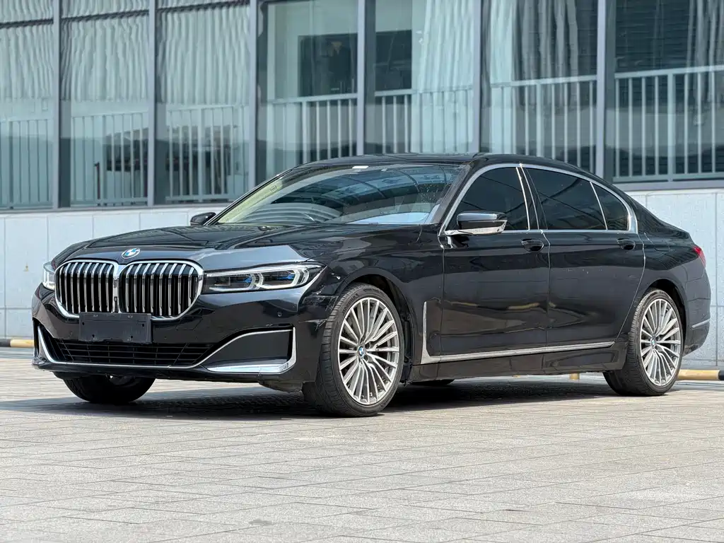 BMW 7 Series 2021 — фото 3