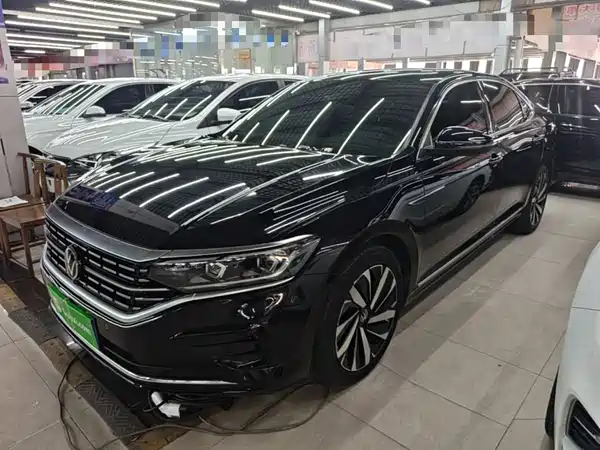 Volkswagen Passat 2024