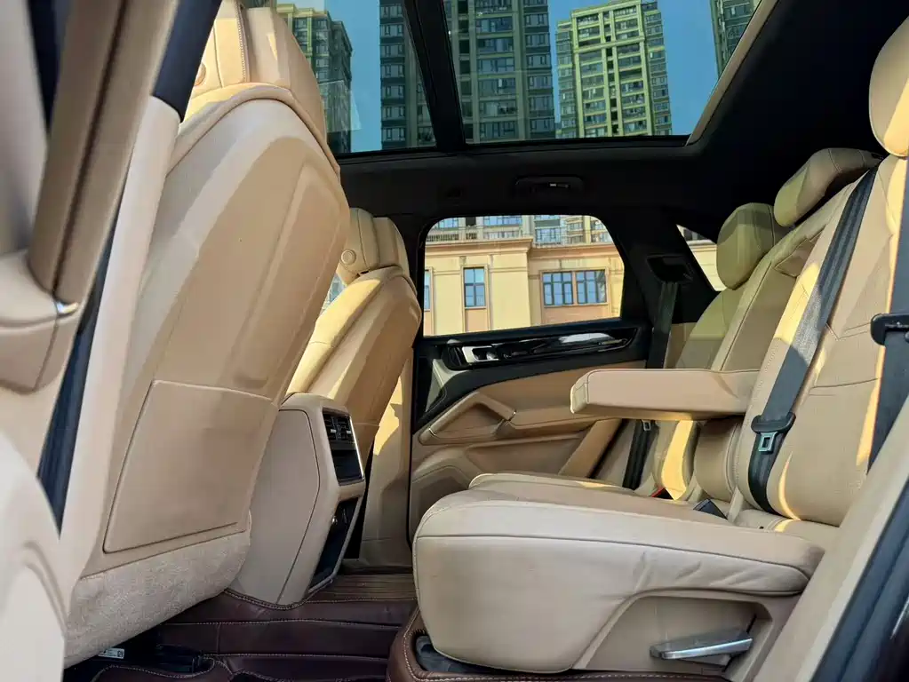 Porsche Cayenne 2018 — фото 15