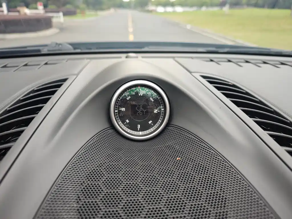 Porsche Cayenne 2015 — фото 13