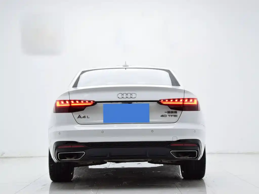 Audi A4L 2023 — фото 5
