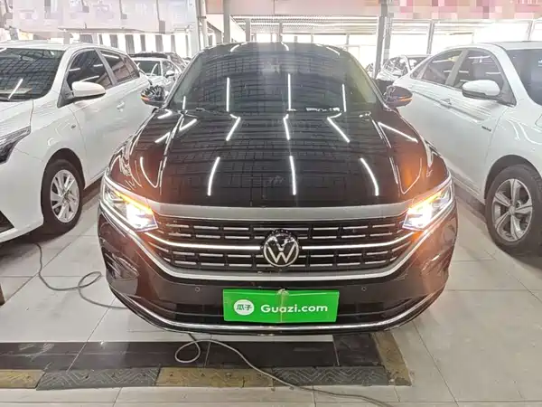 Volkswagen Passat 2024