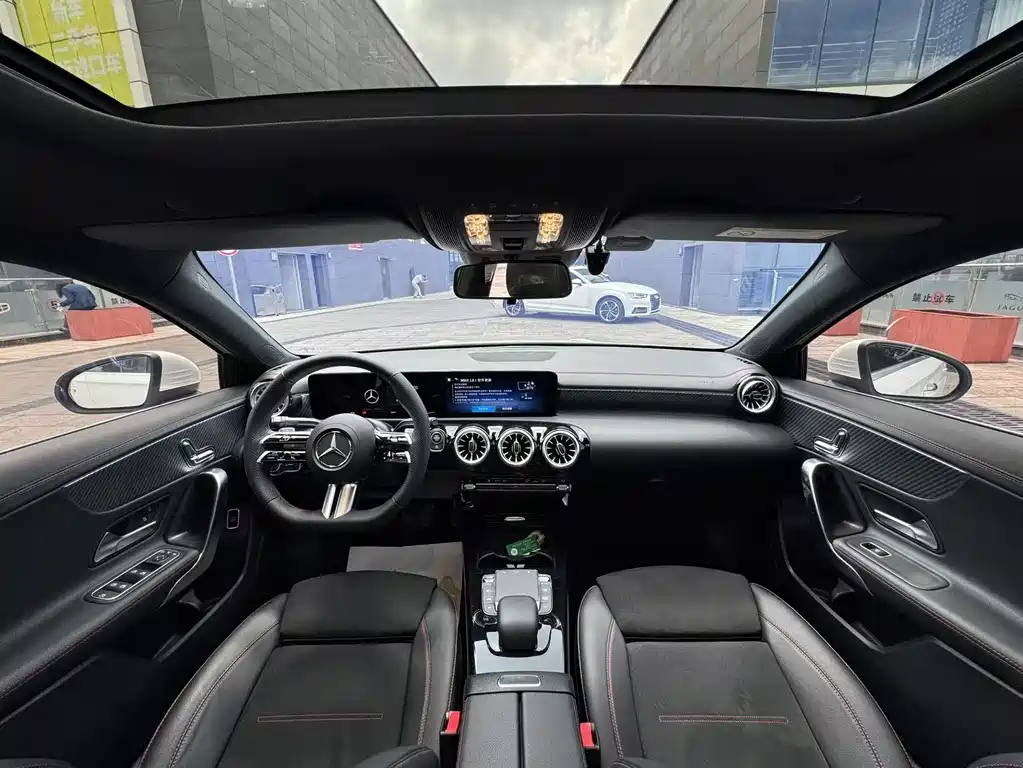 Mercedes-Benz A-Class 2023 — фото 5