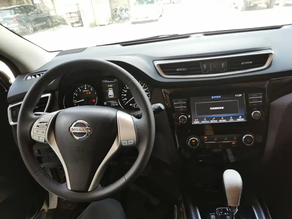 Nissan Qashqai 2018 — фото 10
