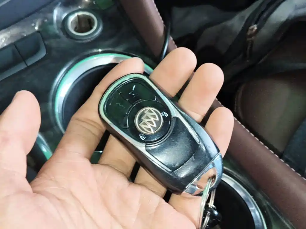 Buick Envision Plus 2015 — фото 9