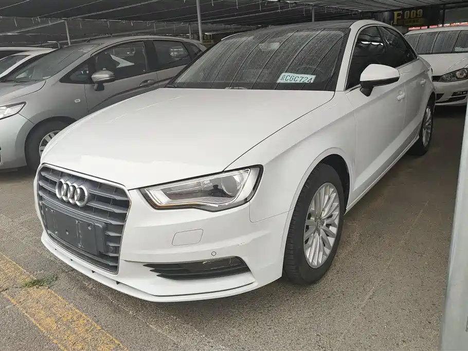 Audi A3 2017 — фото 1
