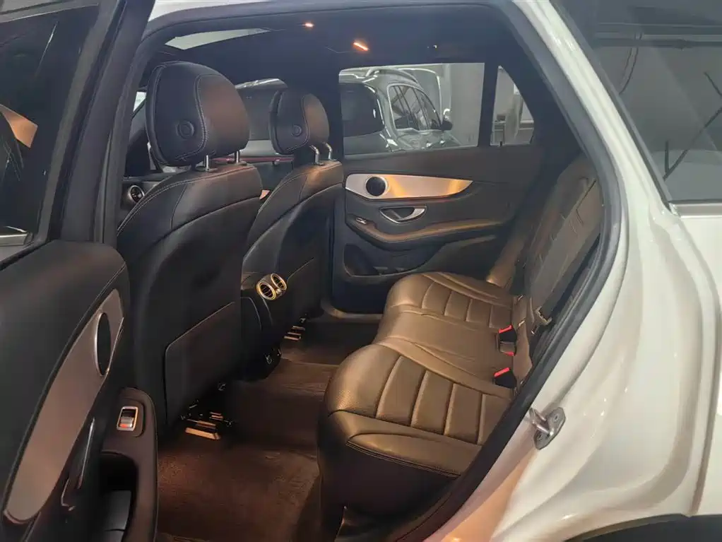 Mercedes-Benz GLC 2019 — фото 15