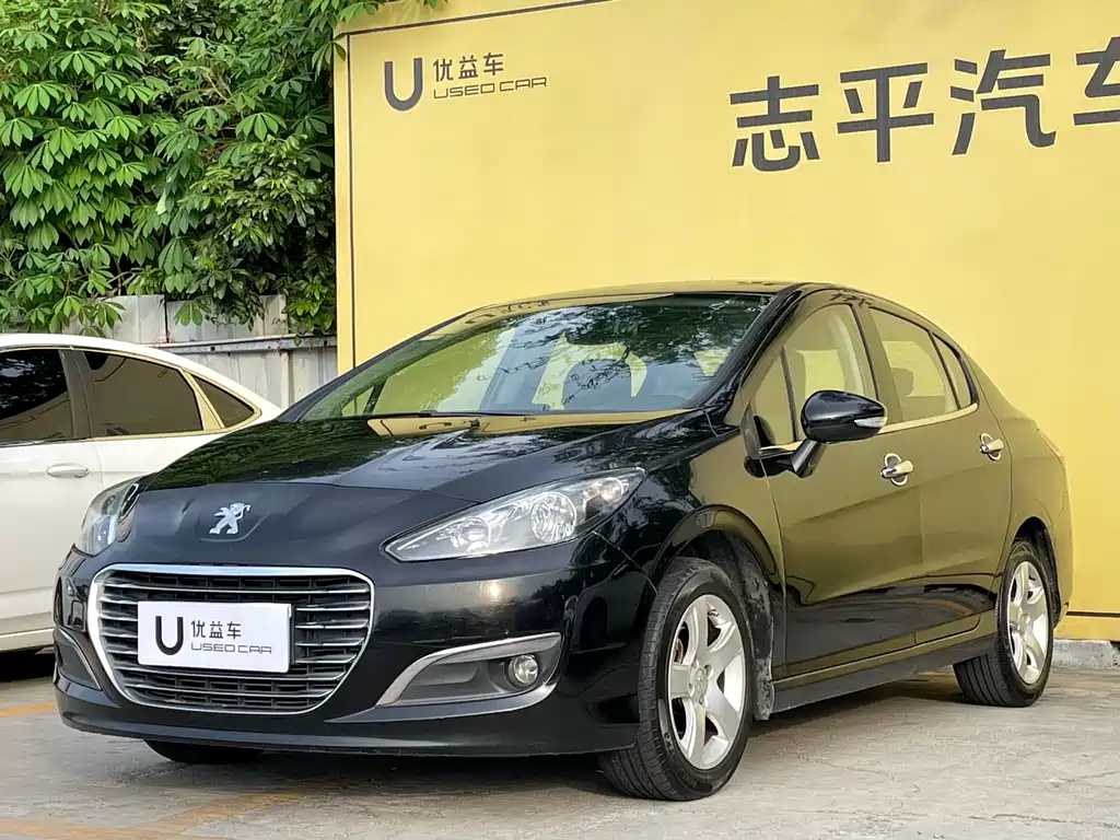 Peugeot 308 2014 — фото 1
