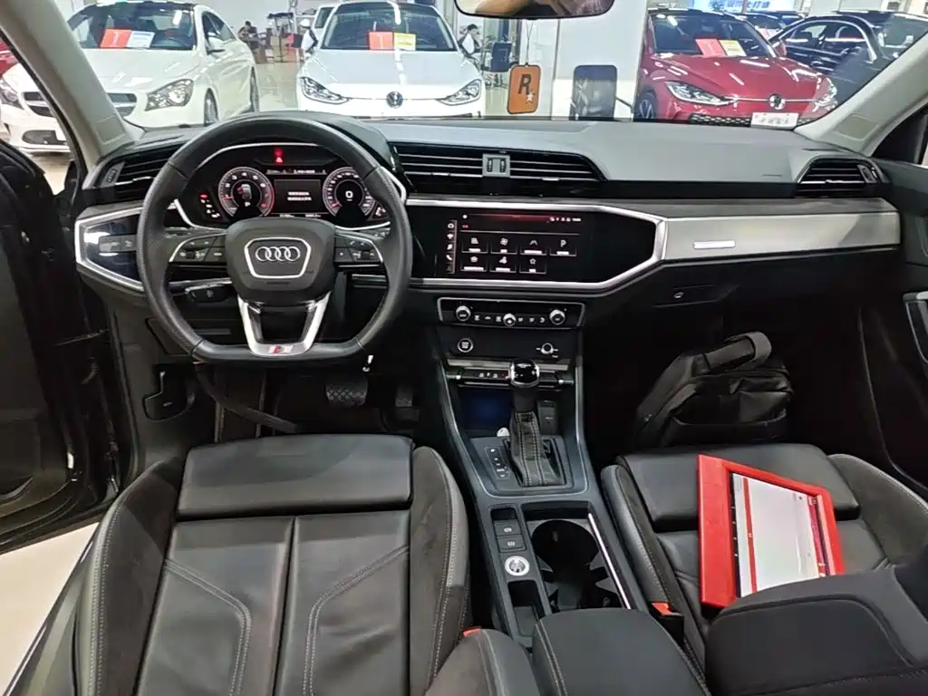 Audi Q3 Sportback 2022 — фото 10