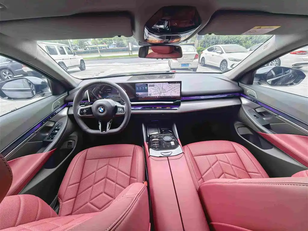 BMW 5 Series 2025