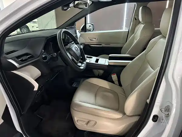 Toyota Sienna 2021