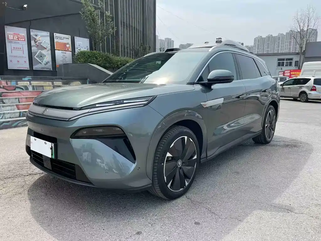 BYD Tang L 2025 — фото 1