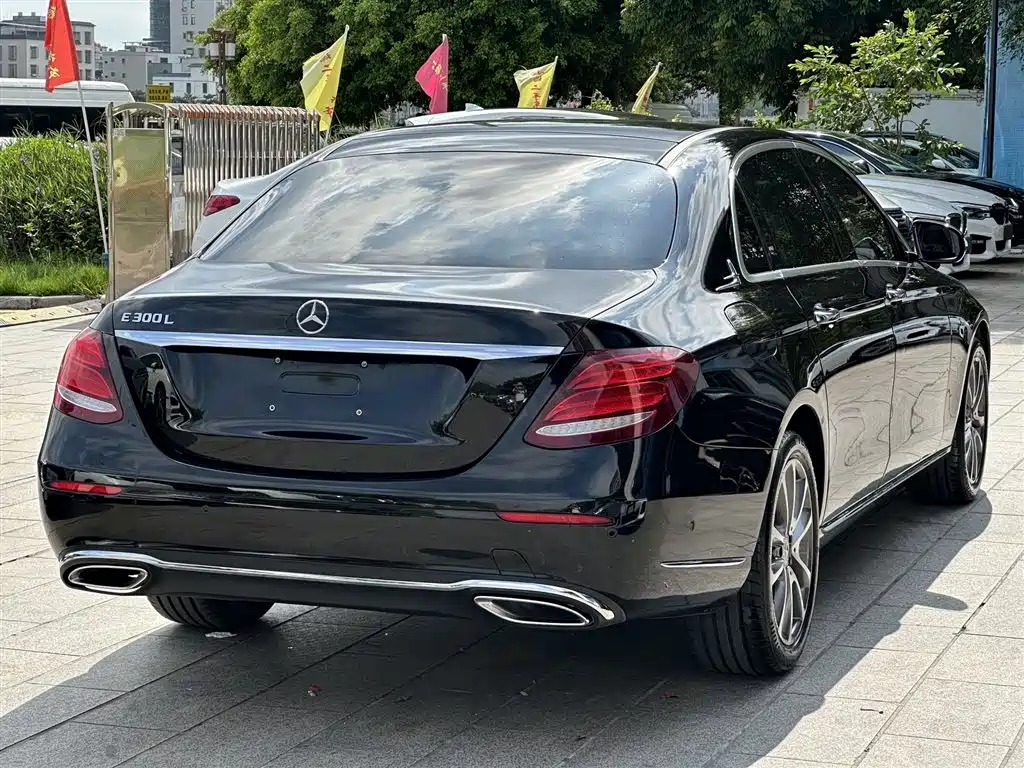 Mercedes-Benz E-Class 2017