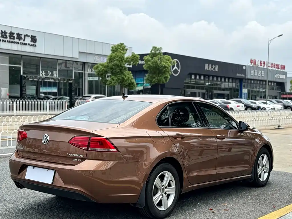 Volkswagen Lamando 2018 — фото 6