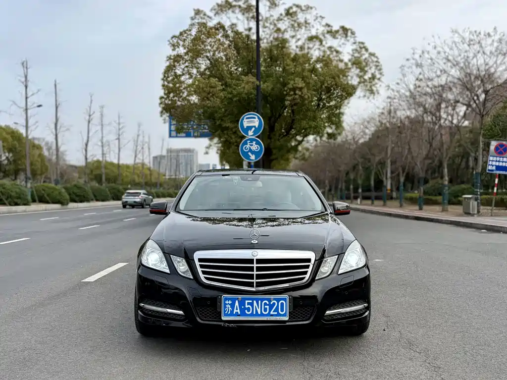 Mercedes-Benz E-Class 2013 — фото 2