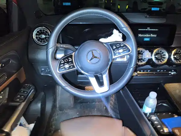 Mercedes-Benz GLB 2024