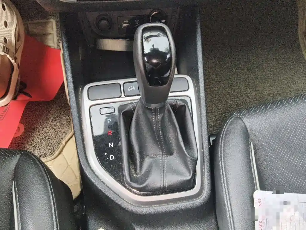 Hyundai ix25 2015 — фото 15