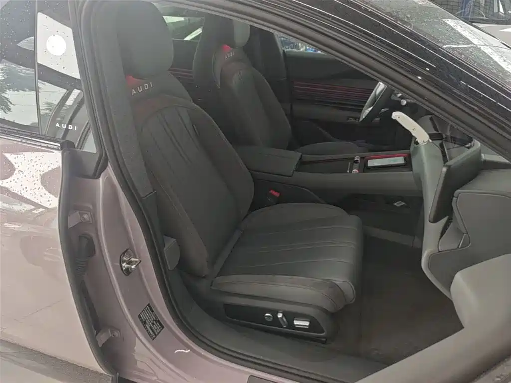 Audi E5 Sportback 2025 — фото 25