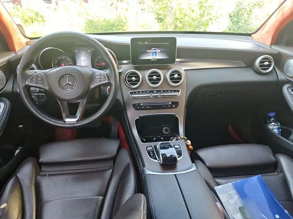 Mercedes-Benz GLC 2018 — фото 10