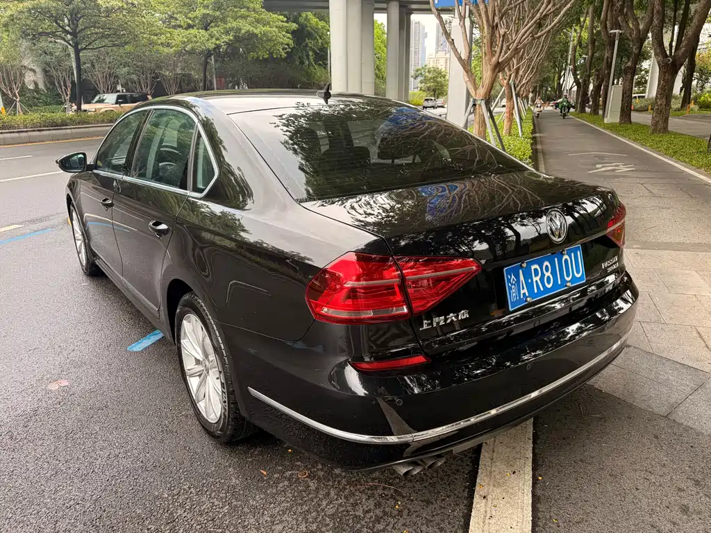 Volkswagen Passat 2018 — фото 11