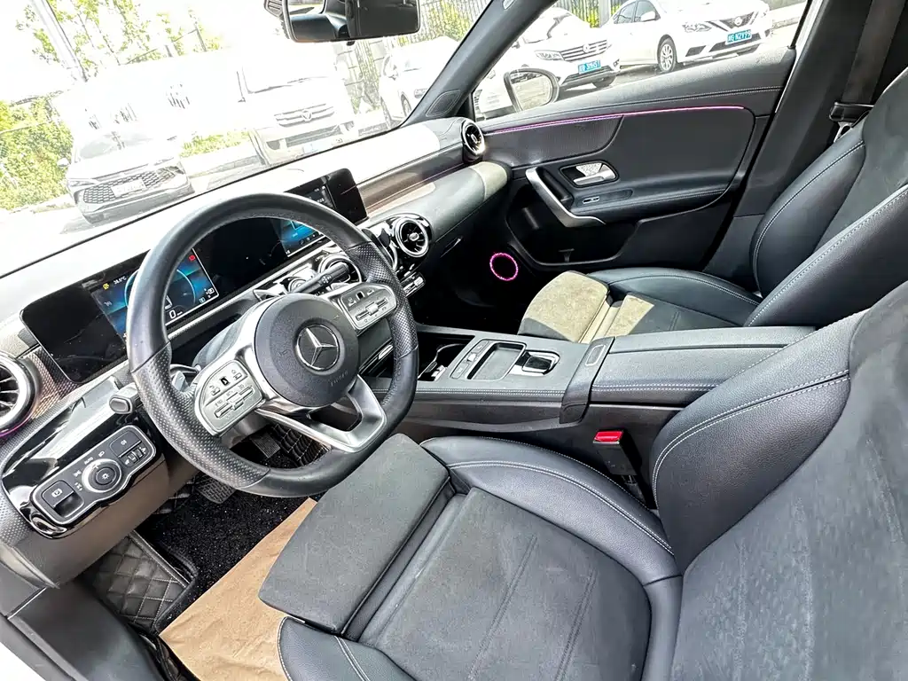 Mercedes-Benz A-Class 2020 — фото 5