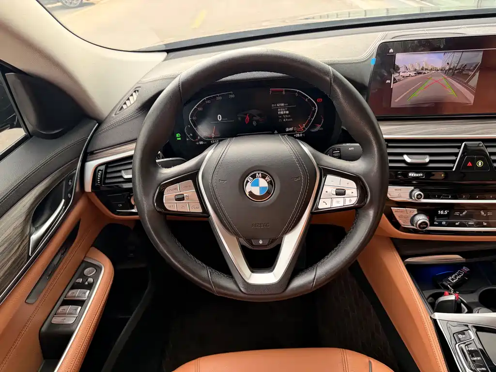 BMW 6 Series GT 2021 — фото 16