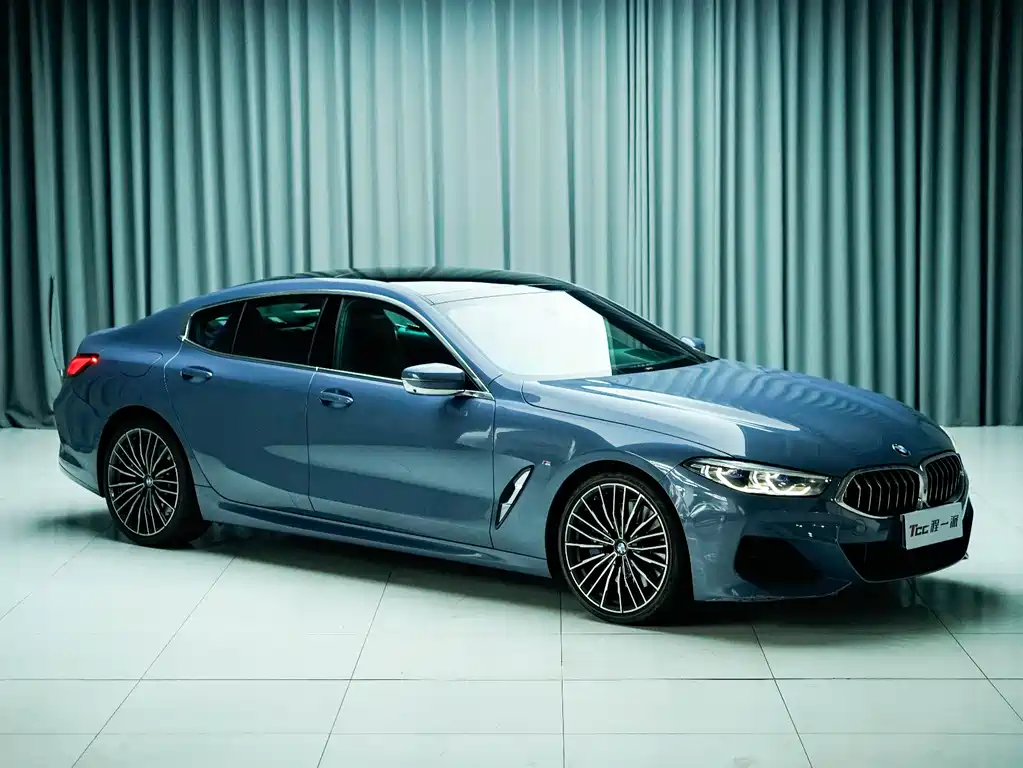 BMW 8 Series 2020 — фото 4