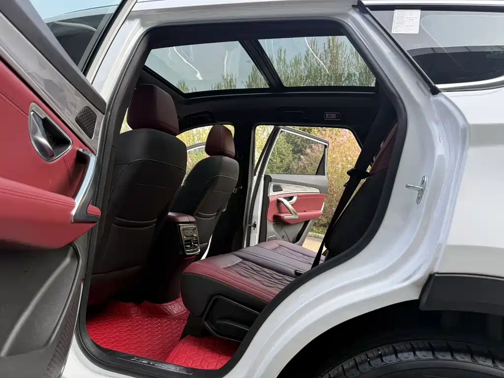 Jetour X70 PLUS 2023 — фото 13
