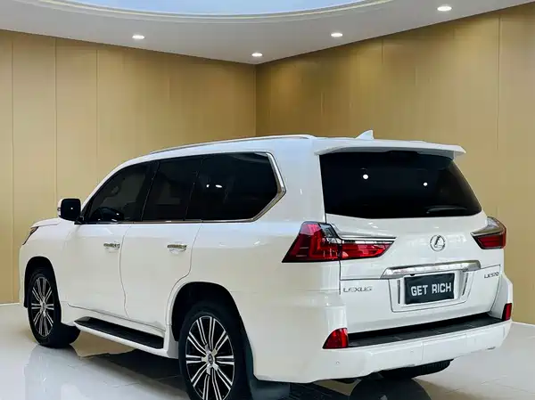 Lexus LX 2019