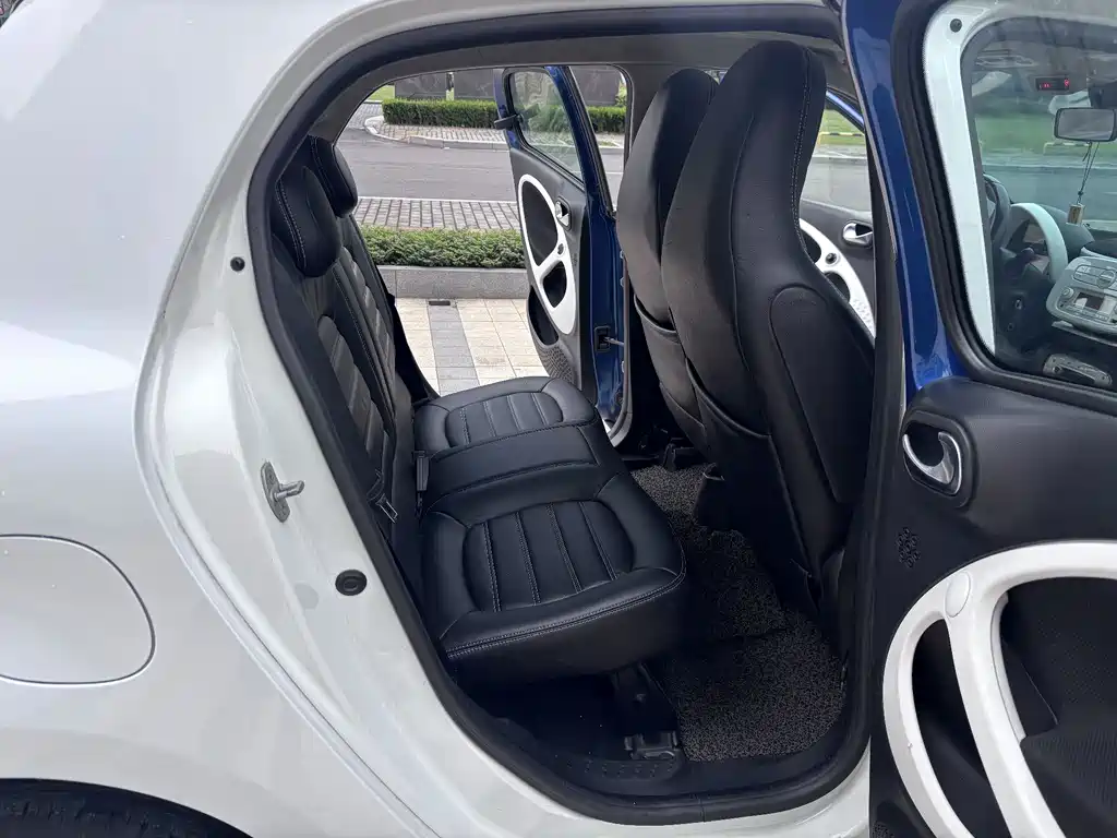 smart Forfour 2017 — фото 21