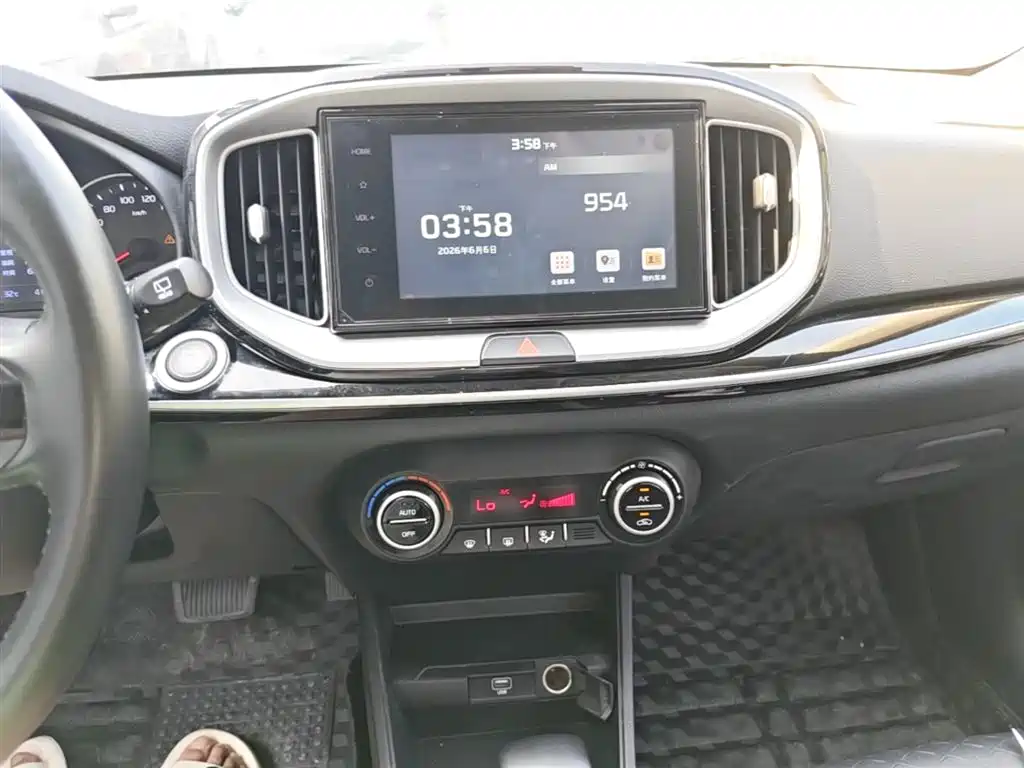 Kia KX1 2019 — фото 13